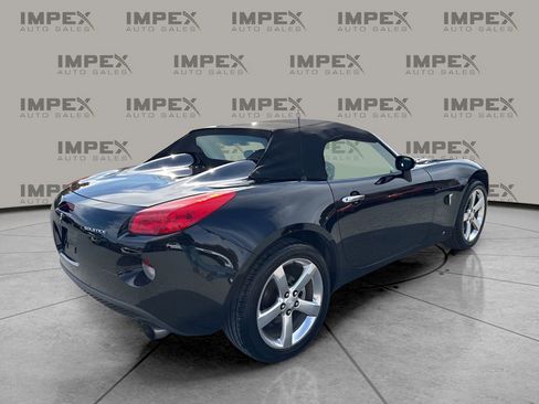 Used 2007 Pontiac Solstice Convertible w/ Premium Package image 5