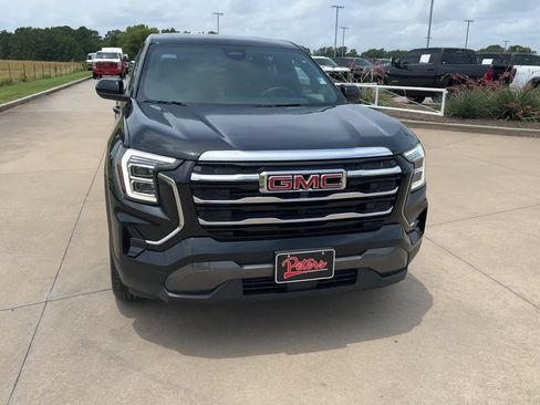 Used 2025 GMC Terrain Elevation AWD/4WD image 2