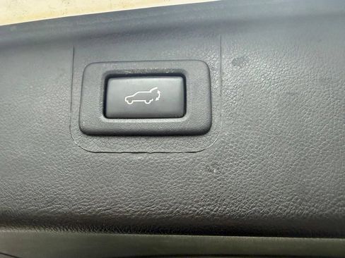 Used 2017 Subaru Outback 2.5i Limited AWD/4WD image 52
