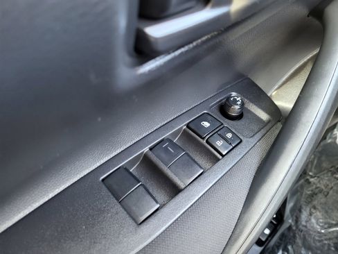 Used 2022 Toyota Corolla LE image 13