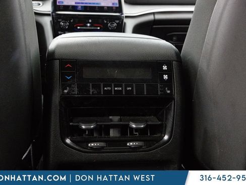 Used 2023 Jeep Grand Cherokee L Limited AWD/4WD image 22