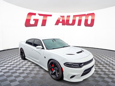 Used 2019 Dodge Charger SRT Hellcat w/ Navigation & Travel Group image 1