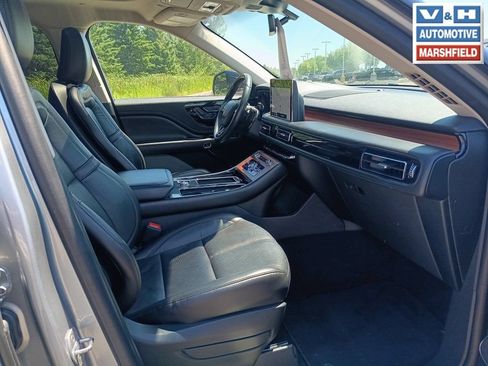 Used 2023 Lincoln Aviator Reserve AWD/4WD image 17