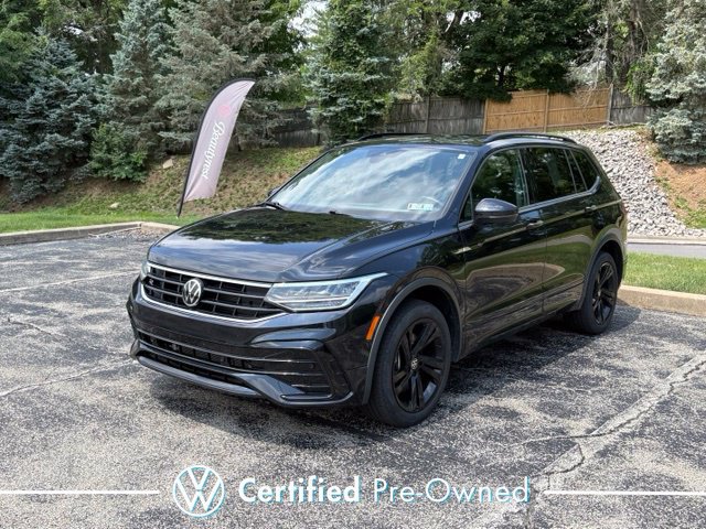 Certified 2024 Volkswagen Tiguan SE R-Line AWD/4WD image 1