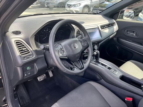 Used 2019 Honda HR-V Sport image 15