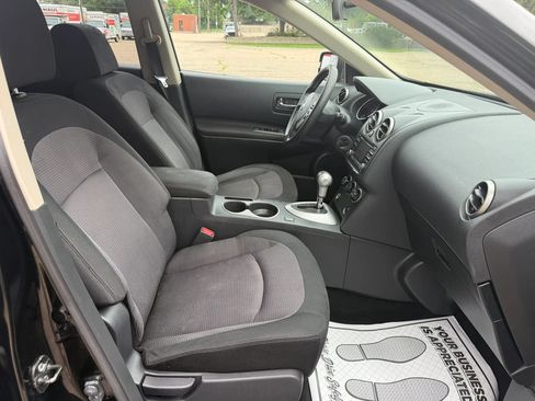 Used 2013 Nissan Rogue SV AWD/4WD image 19