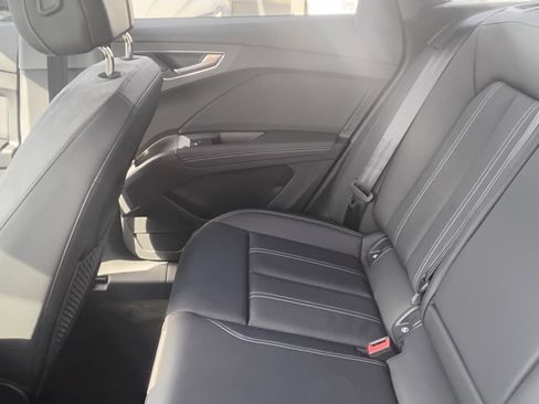 Certified 2025 Audi Q4 e-tron Premium w/ Convenience Package image 21