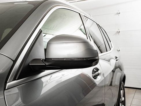 Certified 2025 BMW X5 xDrive40i w/ Climate Comfort Package image 17