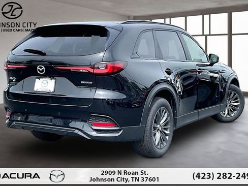 Used 2025 MAZDA CX-70 3.3 Turbo w/ Preferred Package AWD/4WD image 2