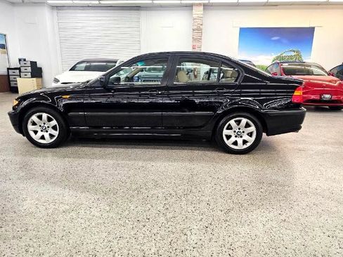 Used 2002 BMW 325i Sedan image 8