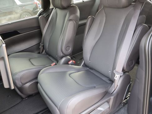 New 2026 Kia Carnival SX Prestige FWD image 22