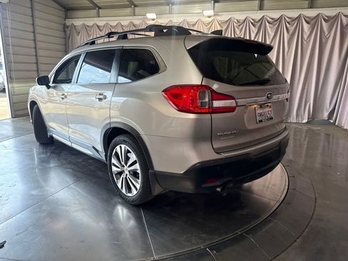 Used 2020 Subaru Ascent Limited w/ Technology Package AWD/4WD image 5