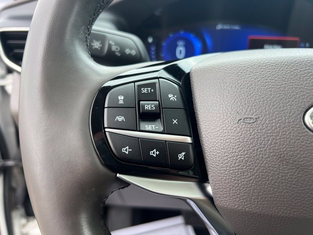 Certified 2023 Ford Explorer Platinum w/ Technology Package AWD/4WD image 10