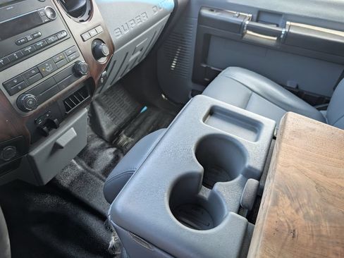 Used 2016 Ford F250 XL w/ Power Equipment Group AWD/4WD image 21