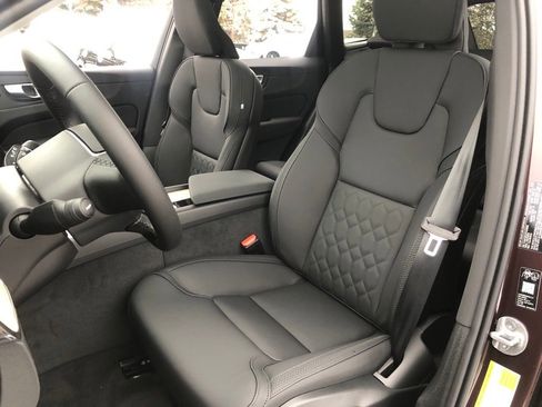 New 2026 Volvo XC60 B5 Plus w/ Protection Package Premier AWD/4WD image 32