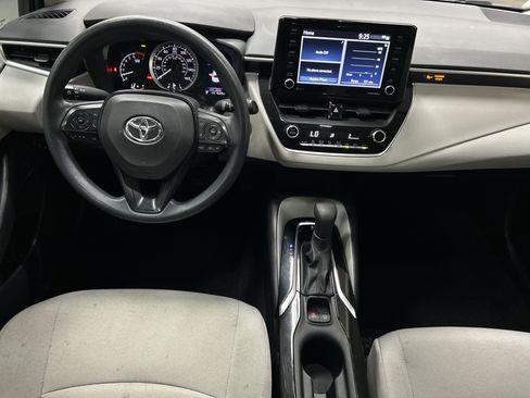 Used 2022 Toyota Corolla LE w/ LE Convenience Package FWD image 22