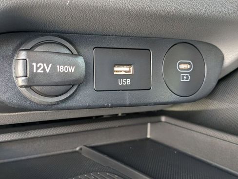 Used 2025 Hyundai Elantra Sport image 25