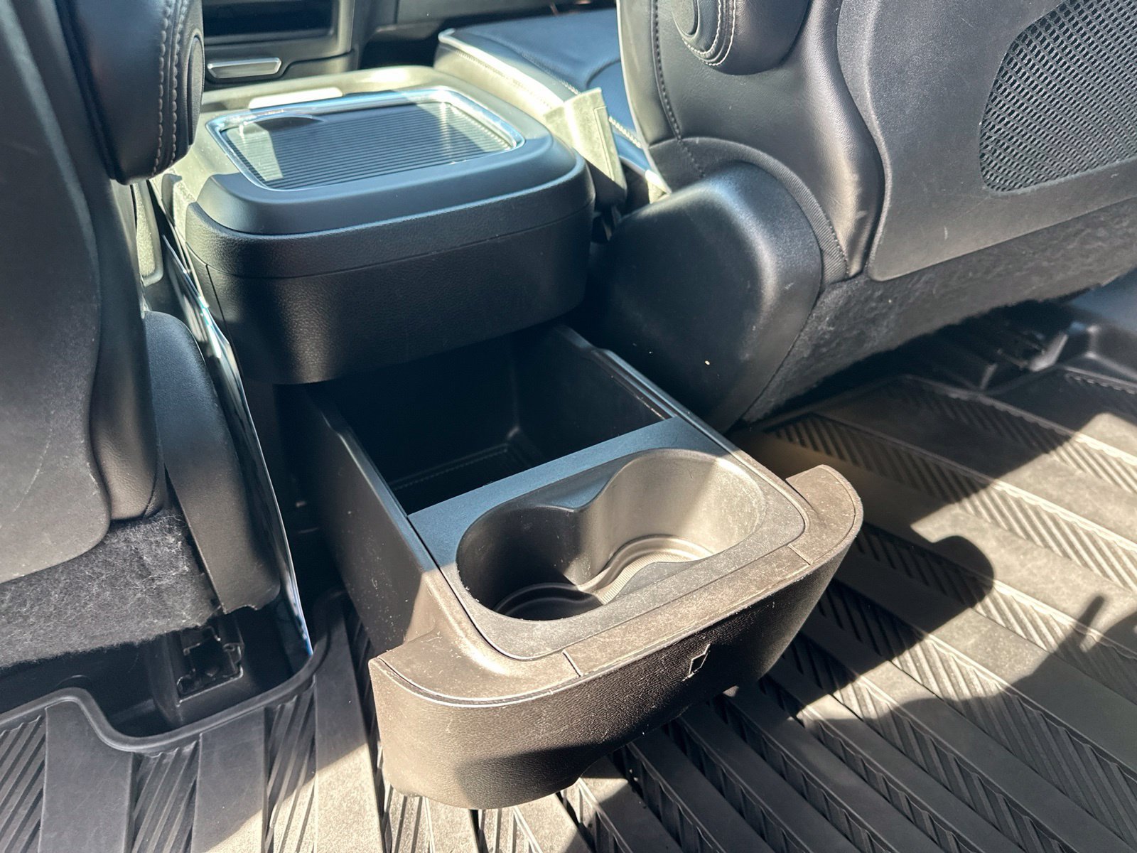 Used 2019 Chrysler Pacifica Limited FWD image 24