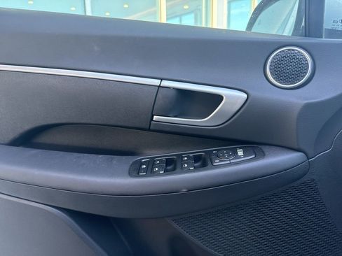 Used 2025 Hyundai Sonata SE image 12