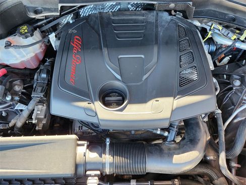 Used 2022 Alfa Romeo Stelvio Ti image 24