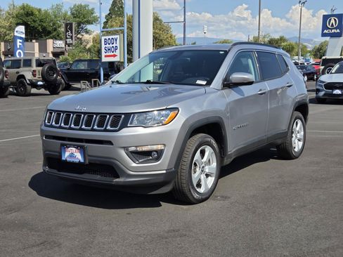 Used 2018 Jeep Compass Latitude w/ Popular Equipment Group AWD/4WD image 1