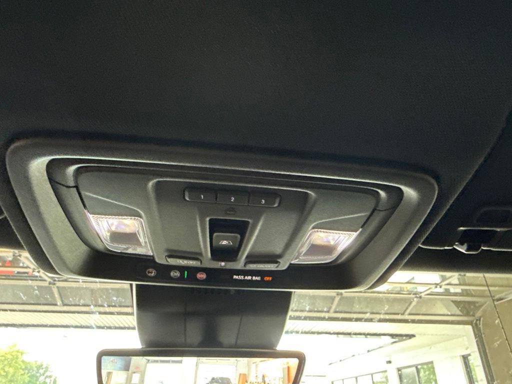 New 2026 GMC Sierra 1500 AT4 w/ AT4 Premium Package AWD/4WD image 37