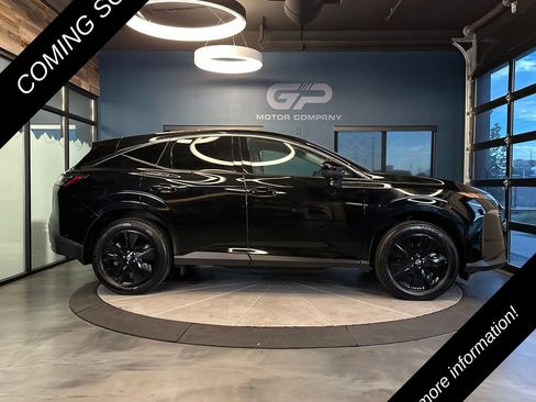 Used 2025 Nissan Murano SV AWD/4WD image 2