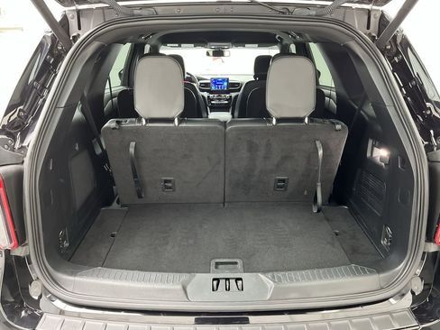 Certified 2023 Ford Explorer ST-Line w/ Class IV Trailer Tow Package image 32