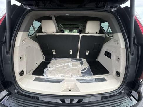 Used 2024 Cadillac Escalade Sport Platinum w/ LPO, ONYX Package AWD/4WD image 25