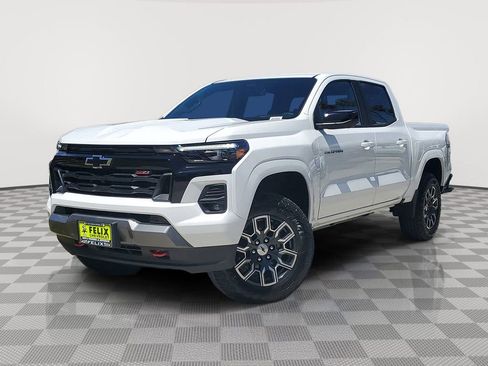 New 2026 Chevrolet Colorado Z71 w/ Technology Package AWD/4WD image 2
