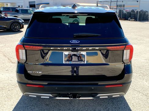 Used 2025 Ford Explorer Active w/ Active Comfort Package image 44