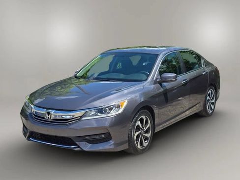 Used 2017 Honda Accord EX image 1