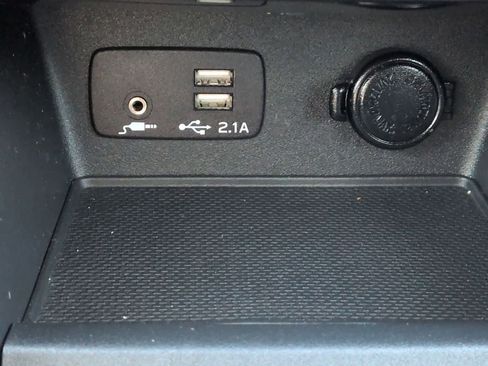 Used 2020 Subaru Forester Premium image 33