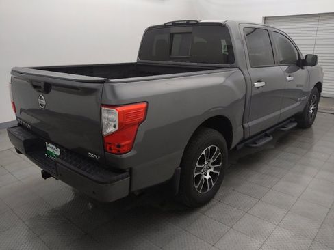 Used 2021 Nissan Titan SV w/ SV Convenience Package RWD image 9