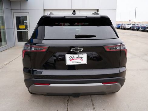 New 2026 Chevrolet Equinox LT w/ Convenience Package II image 34