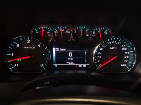 Used 2016 Chevrolet Silverado 1500 LTZ Z71 w/ LTZ Plus Package AWD/4WD image 23