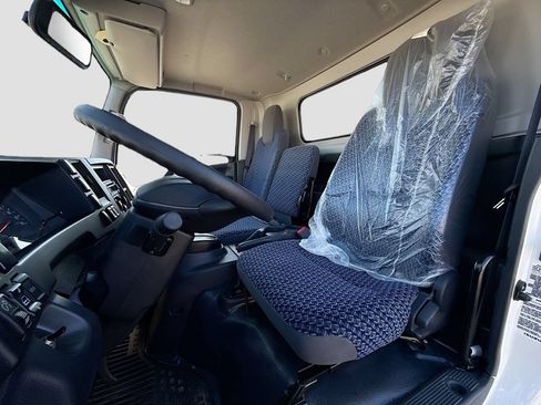 Used 2024 Chevrolet Low Cab Forward RWD image 15