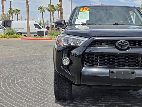 Used 2019 Toyota 4Runner SR5 Premium AWD/4WD image 10