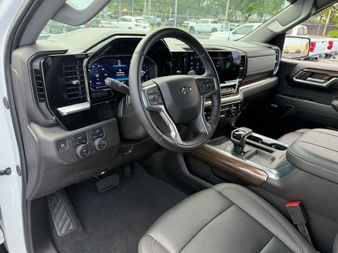 Used 2024 Chevrolet Silverado 1500 RST w/ Convenience Package II AWD/4WD image 10