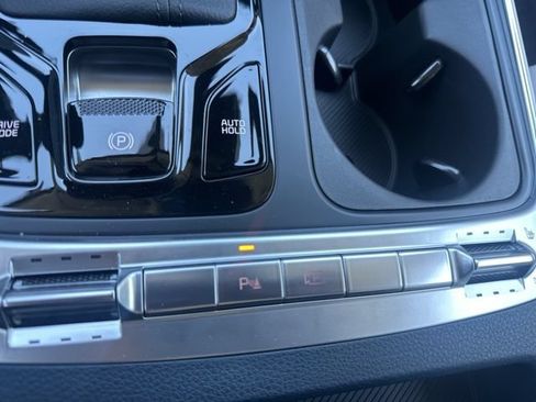 New 2026 Kia Carnival SX w/ SX Dark Edition Package FWD image 36
