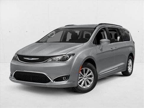 Used 2018 Chrysler Pacifica Limited FWD image 1
