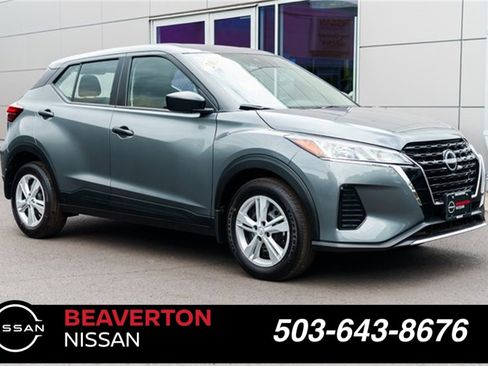 New 2025 Nissan Kicks Play S image 1