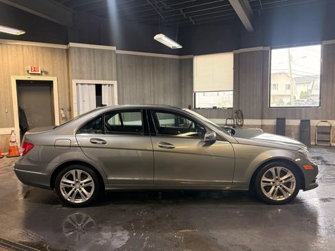 Used 2013 Mercedes-Benz C 300 4MATIC Sedan image 7
