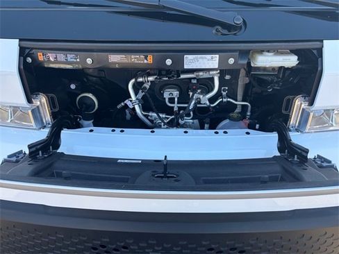 Used 2024 Chevrolet Brightdrop 400 w/ Commercial Equipment Package image 34