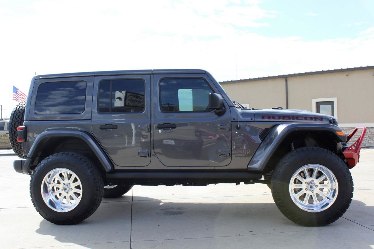 Used 2018 Jeep Wrangler Unlimited Rubicon AWD/4WD image 40