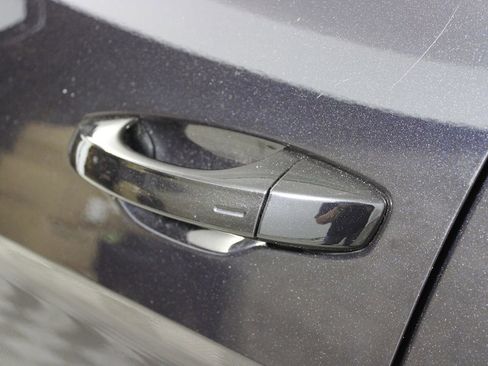 Used 2022 Volkswagen Atlas SE image 44