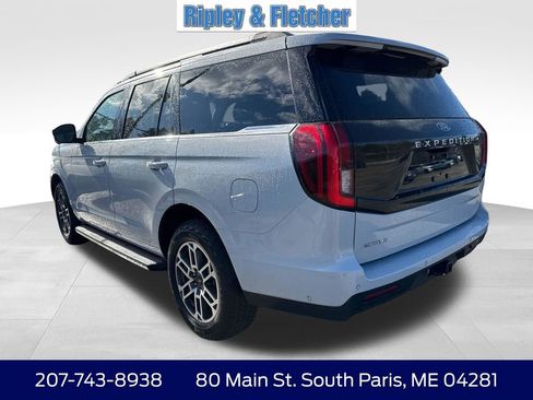 Used 2025 Ford Expedition Active AWD/4WD image 6
