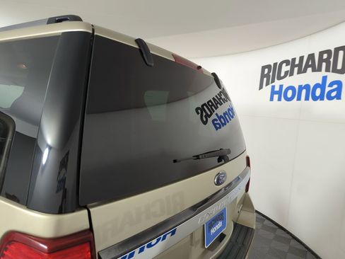 Used 2017 Ford Expedition Limited w/ Equipment Group 301A AWD/4WD image 31