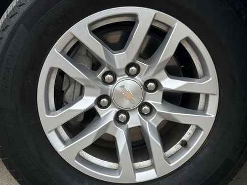 Used 2024 Chevrolet Tahoe LT RWD image 10