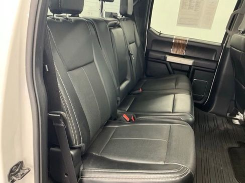 Used 2018 Ford F150 Lariat w/ Equipment Group 502A Luxury AWD/4WD image 15